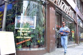 V Praze se znovu otevře jedna z nejstarších jídelen, tácy jí zůstanou - Seznam Zprávy